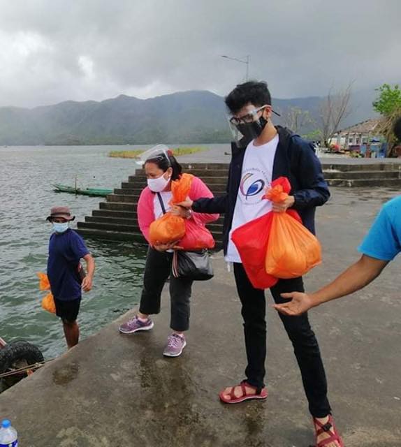 CEM volunteers join UPLB Agapay in Bicol relief operations